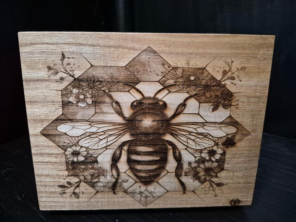 Bee, Honeycomb & Floral